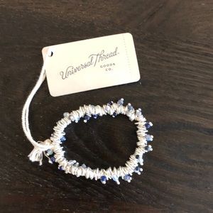 Universal Thread Bracelet